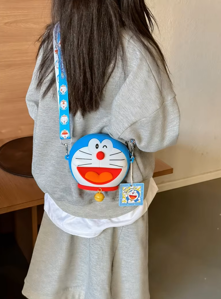 Mini Bolso Doraemon Manos Libres